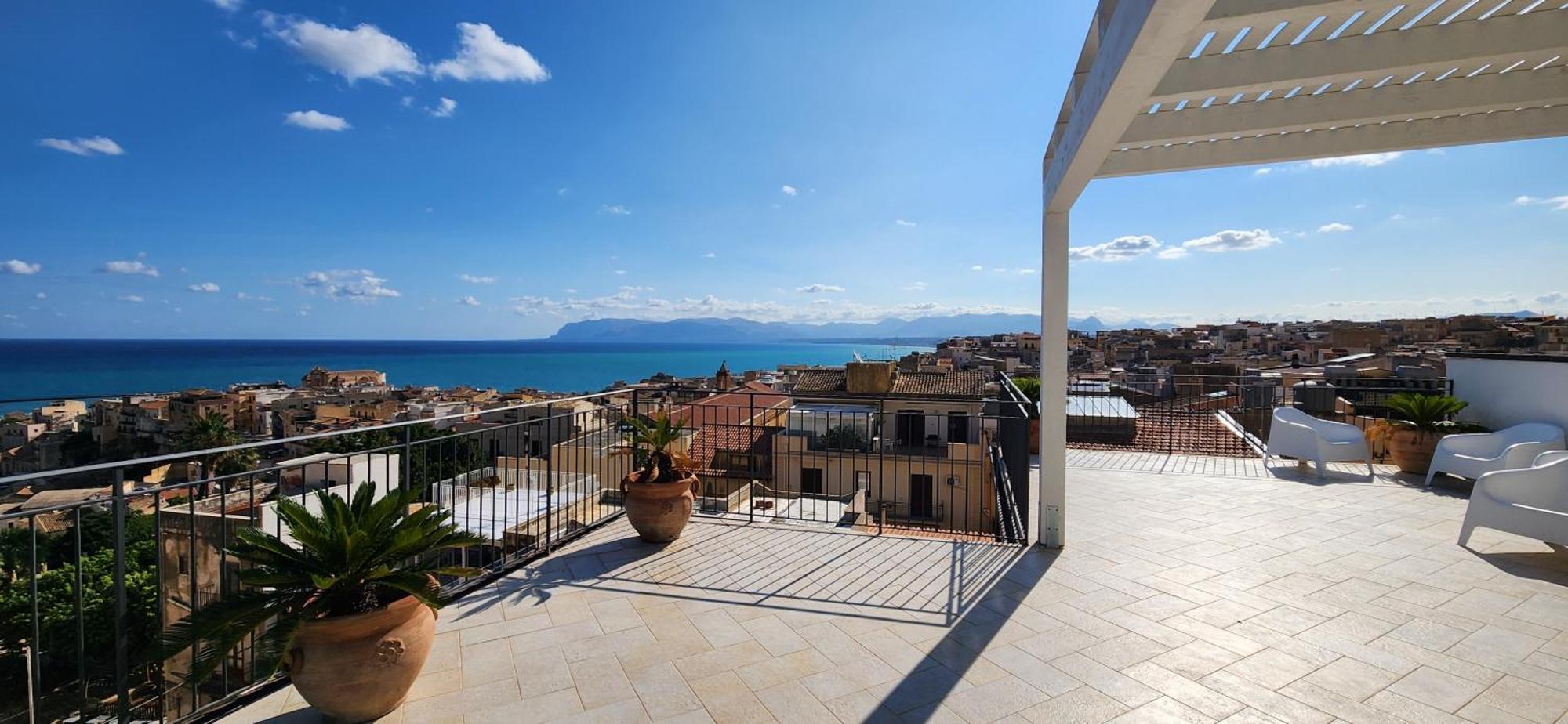 Palazzo Del Golfo Penthouse Apartment Castellammare del Golfo Exterior photo