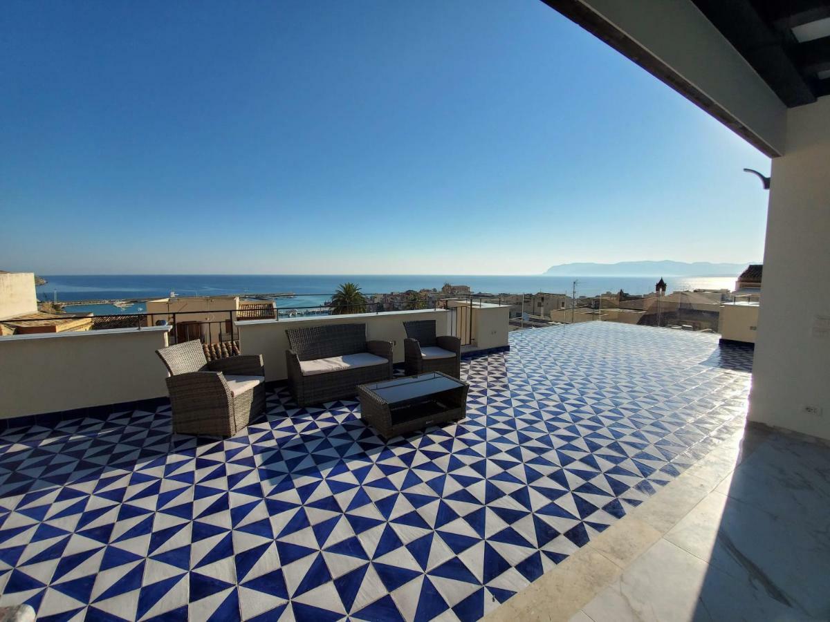 Palazzo Del Golfo Penthouse Apartment Castellammare del Golfo Exterior photo